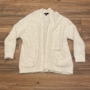 Ellen Tracy Super Soft Fuzzy White Cardigan Size Large